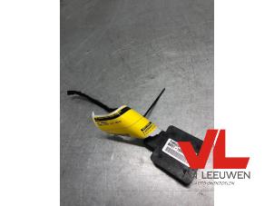 Gebruikte GPS module Ford Focus 3 1.0 Ti-VCT EcoBoost 12V 100 Prijs € 18,00 Margeregeling aangeboden door Van Leeuwen Auto Onderdelen