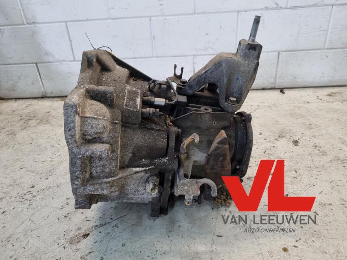 Gebruikte Versnellingsbak Ford Focus 1 1.4 16V Prijs € 121,50 Margeregeling aangeboden door Van Leeuwen Auto Onderdelen
