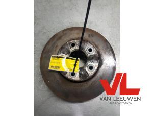 Gebruikte Remschijf voor Ford Focus C-Max 1.8 16V Prijs € 28,00 Margeregeling aangeboden door Van Leeuwen Auto Onderdelen
