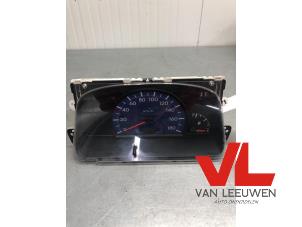 Gebruikte Tellerklok Daihatsu Cuore (L251/271/276) 1.0 12V DVVT Prijs € 13,50 Margeregeling aangeboden door Van Leeuwen Auto Onderdelen