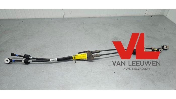 Gebruikte Schakelkabel Versnellingsbak Ford Fiesta 7 1.5 TDCi 85 Prijs € 47,50 Margeregeling aangeboden door Van Leeuwen Auto Onderdelen