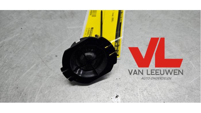 Gebruikte Luidspreker Renault Modus/Grand Modus (JP) 1.2 16V Prijs € 5,00 Margeregeling aangeboden door Van Leeuwen Auto Onderdelen
