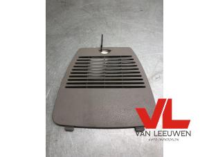 Gebruikte Afdekplaat diversen Renault Modus/Grand Modus (JP) 1.2 16V Prijs € 9,00 Margeregeling aangeboden door Van Leeuwen Auto Onderdelen