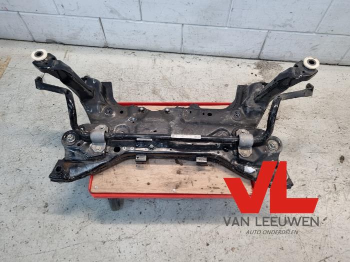 Gebruikte Subframe Ford Focus 4 Wagon Prijs € 171,50 Margeregeling aangeboden door Van Leeuwen Auto Onderdelen
