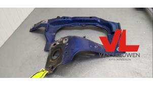 Gebruikte Koplampframe links Opel Tigra Twin Top 1.4 16V Prijs € 23,00 Margeregeling aangeboden door Van Leeuwen Auto Onderdelen