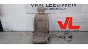 Gebruikte Voorstoel links BMW 5 serie Touring (F11) 520i 16V Prijs € 150,00 Margeregeling aangeboden door Van Leeuwen Auto Onderdelen