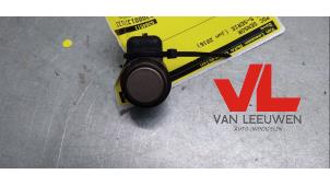 Gebruikte PDC Sensor BMW 5 serie Touring (F11) 520i 16V Prijs € 18,00 Margeregeling aangeboden door Van Leeuwen Auto Onderdelen