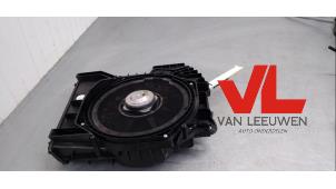 Gebruikte Speaker BMW 5 serie Touring (F11) 520i 16V Prijs € 42,50 Margeregeling aangeboden door Van Leeuwen Auto Onderdelen