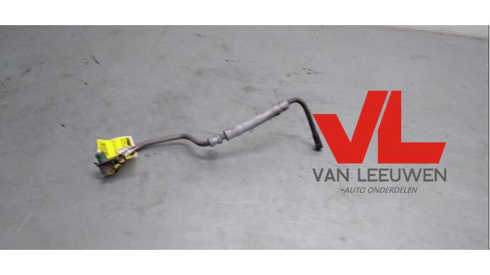 Gebruikte Oliedruk Leiding Ford Fiesta 6 (JA8) 1.0 EcoBoost 12V 100 Prijs € 13,50 Margeregeling aangeboden door Van Leeuwen Auto Onderdelen