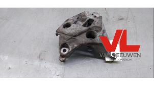 Gebruikte Motorrubber Renault Kangoo Express (FC) 1.5 dCi 60 Prijs € 9,00 Margeregeling aangeboden door Van Leeuwen Auto Onderdelen