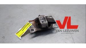 Gebruikte Motorsteun Ford Focus 1 Wagon 1.6 16V Prijs € 23,00 Margeregeling aangeboden door Van Leeuwen Auto Onderdelen