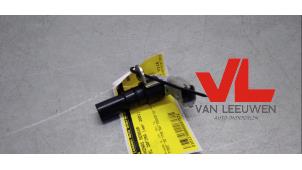 Gebruikte Sensor Nokkenas Opel Zafira (F75) 1.8 16V Prijs € 18,00 Margeregeling aangeboden door Van Leeuwen Auto Onderdelen