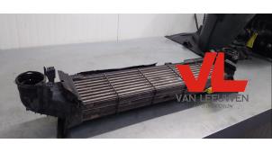 Gebruikte Intercooler Mercedes C Sportcoupé (C203) 1.8 C-180K 16V Prijs € 28,00 Margeregeling aangeboden door Van Leeuwen Auto Onderdelen