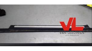 Gebruikte Voorinstap links Mercedes C Sportcoupé (C203) 1.8 C-180K 16V Prijs € 23,00 Margeregeling aangeboden door Van Leeuwen Auto Onderdelen