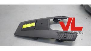 Gebruikte Dashboard deel Opel Zafira (M75) 2.2 16V Direct Ecotec Prijs € 18,00 Margeregeling aangeboden door Van Leeuwen Auto Onderdelen