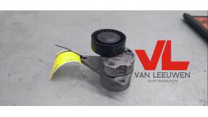 Gebruikte Spanner multiriem Volvo XC70 (SZ) XC70 2.4 T 20V Prijs € 13,50 Margeregeling aangeboden door Van Leeuwen Auto Onderdelen