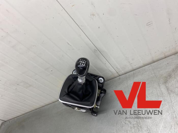 Gebruikte Versnellingspook Ford C-Max (DXA) 1.6 SCTi 16V Prijs € 32,50 Margeregeling aangeboden door Van Leeuwen Auto Onderdelen