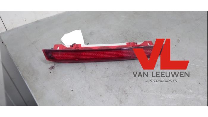 Extra Remlicht midden van een Ford Mondeo IV Wagon 2.0 Ecoboost SCTi 16V 2010