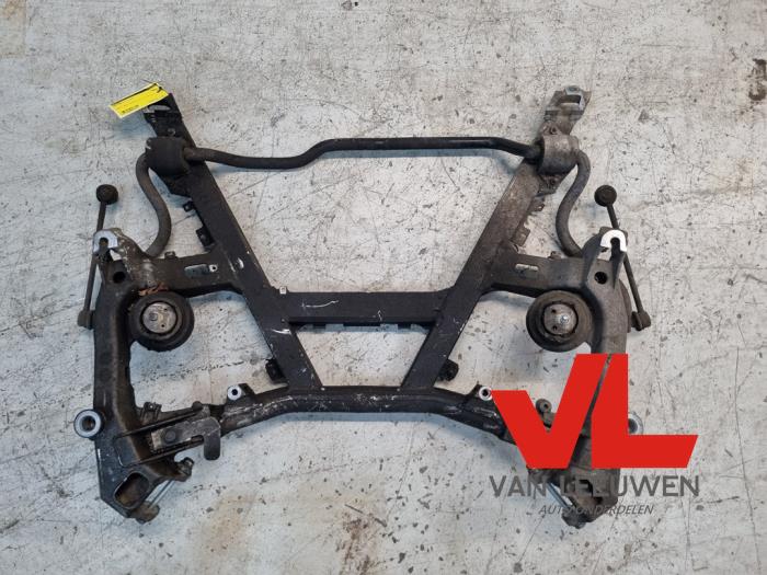 Gebruikte Subframe BMW 5 serie (E39) 530i 24V Prijs € 91,50 Margeregeling aangeboden door Van Leeuwen Auto Onderdelen