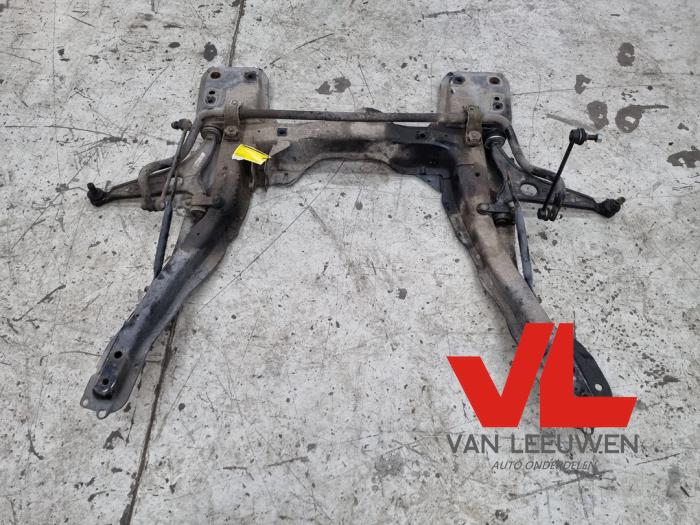 Gebruikte Subframe Peugeot Expert (G9) 2.0 HDi 120 Prijs € 121,50 Margeregeling aangeboden door Van Leeuwen Auto Onderdelen