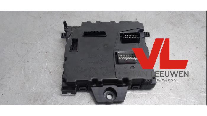 Gebruikte Module Bodycontrol Renault Kangoo Express (FW) 1.5 dCi 70 Prijs € 32,50 Margeregeling aangeboden door Van Leeuwen Auto Onderdelen