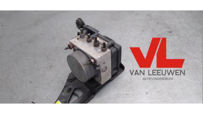 Gebruikte ABS Pomp Renault Kangoo Express (FW) 1.5 dCi 70 Prijs € 86,00 Margeregeling aangeboden door Van Leeuwen Auto Onderdelen