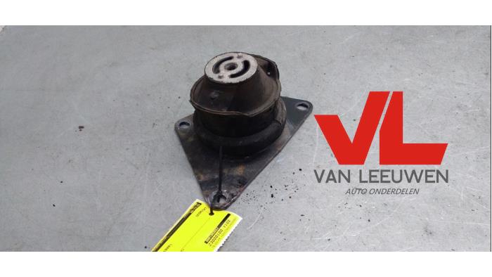 Gebruikte Motorsteun Seat Arosa (6H1) 1.4 MPi Prijs € 13,50 Margeregeling aangeboden door Van Leeuwen Auto Onderdelen