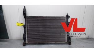 Gebruikte Radiateur Ford Focus 3 Wagon 1.0 Ti-VCT EcoBoost 12V 125 Prijs € 55,00 Margeregeling aangeboden door Van Leeuwen Auto Onderdelen