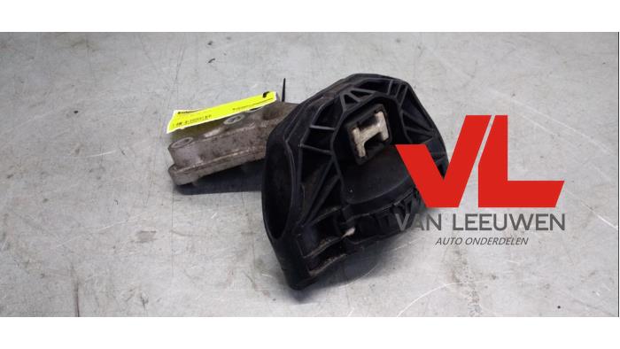 Gebruikte Motorsteun Citroen C3 (SC) 1.0 Vti 68 12V Prijs € 18,00 Margeregeling aangeboden door Van Leeuwen Auto Onderdelen