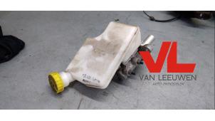 Gebruikte Hoofdremcilinder Citroen C3 (SC) 1.0 Vti 68 12V Prijs € 23,00 Margeregeling aangeboden door Van Leeuwen Auto Onderdelen