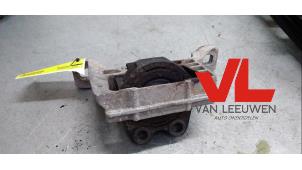 Gebruikte Motorsteun Ford Focus 3 Wagon 1.6 TDCi ECOnetic Prijs € 25,00 Margeregeling aangeboden door Van Leeuwen Auto Onderdelen