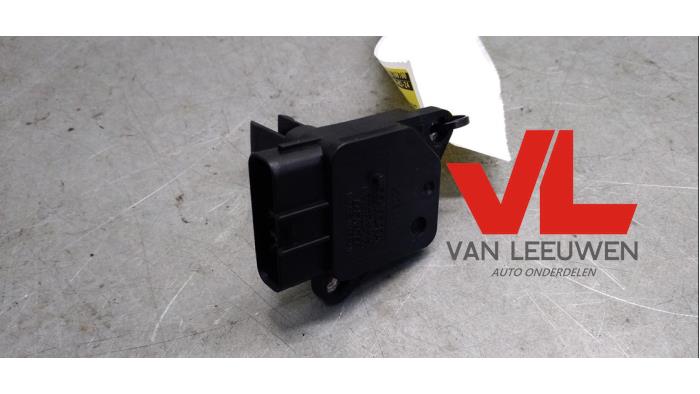 Gebruikte Luchtmassameter Toyota Corolla Verso (R10/11) 2.2 D-4D 16V Cat Clean Power Prijs € 12,00 Margeregeling aangeboden door Van Leeuwen Auto Onderdelen