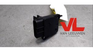 Gebruikte Luchtmassameter Toyota Corolla Verso (R10/11) 2.2 D-4D 16V Cat Clean Power Prijs € 12,00 Margeregeling aangeboden door Van Leeuwen Auto Onderdelen