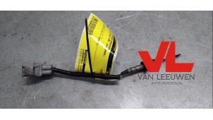 Gebruikte Uitlaat temperatuursensor Toyota Corolla Verso (R10/11) 2.2 D-4D 16V Cat Clean Power Prijs € 75,00 Margeregeling aangeboden door Van Leeuwen Auto Onderdelen