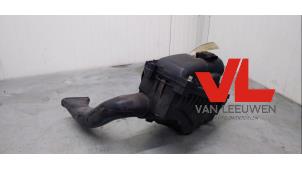 Gebruikte Luchtfilterhuis Toyota Corolla Verso (R10/11) 2.2 D-4D 16V Cat Clean Power Prijs € 35,00 Margeregeling aangeboden door Van Leeuwen Auto Onderdelen