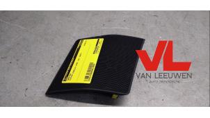 Gebruikte Tweeter Toyota Corolla Verso (R10/11) 2.2 D-4D 16V Cat Clean Power Prijs € 15,00 Margeregeling aangeboden door Van Leeuwen Auto Onderdelen