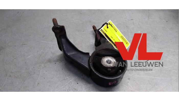Gebruikte Motorrubber Toyota Corolla Verso (R10/11) 2.2 D-4D 16V Cat Clean Power Prijs € 20,00 Margeregeling aangeboden door Van Leeuwen Auto Onderdelen