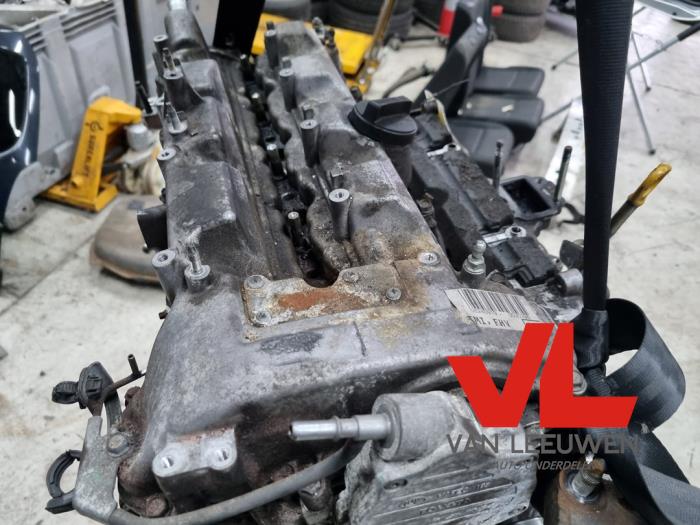 Motor van een Toyota Corolla Verso (R10/11) 2.2 D-4D 16V Cat Clean Power 2005