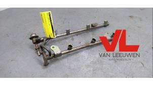 Gebruikte Injector brug Renault Espace (JK) 3.5 V6 24V Grand Espace Prijs € 30,00 Margeregeling aangeboden door Van Leeuwen Auto Onderdelen