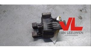 Gebruikte Bandenspanningsensor Renault Espace (JK) 3.5 V6 24V Grand Espace Prijs € 20,00 Margeregeling aangeboden door Van Leeuwen Auto Onderdelen