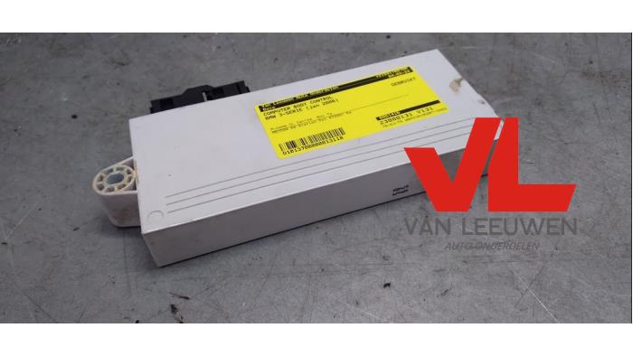 Computer Body Control van een BMW 3 serie Touring (E91) 330d 24V 2006