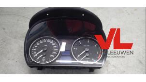 Gebruikte Kilometerteller KM BMW 3 serie Touring (E91) 330d 24V Prijs € 65,00 Margeregeling aangeboden door Van Leeuwen Auto Onderdelen