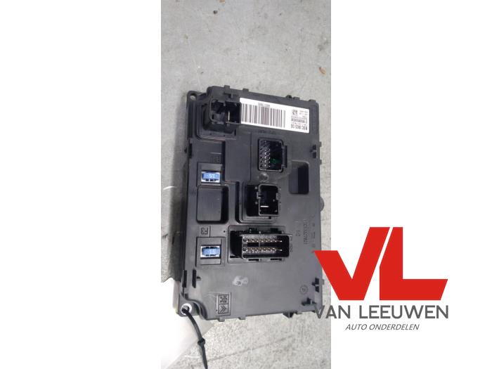 Gebruikte Bodycontrol Module Peugeot 3008 I (0U/HU) 1.6 VTI 16V Prijs € 40,00 Margeregeling aangeboden door Van Leeuwen Auto Onderdelen