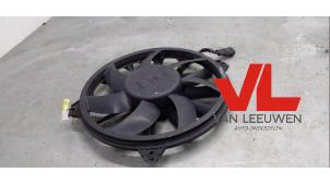 Gebruikte Fan Radiateur Peugeot 3008 I (0U/HU) 1.6 VTI 16V Prijs € 28,00 Margeregeling aangeboden door Van Leeuwen Auto Onderdelen