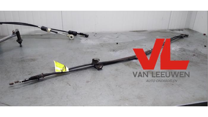 Gebruikte Handrem Kabel Ford Fiesta 6 (JA8) 1.4 16V Prijs € 28,00 Margeregeling aangeboden door Van Leeuwen Auto Onderdelen