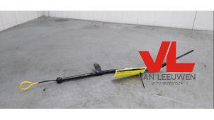 Gebruikte Olie Peilstok Suzuki Wagon-R+ (RB) 1.3 16V Prijs € 10,00 Margeregeling aangeboden door Van Leeuwen Auto Onderdelen