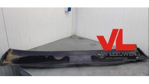 Gebruikte Paravan Renault Megane III Berline (BZ) 1.4 16V TCe 130 Prijs € 20,00 Margeregeling aangeboden door Van Leeuwen Auto Onderdelen