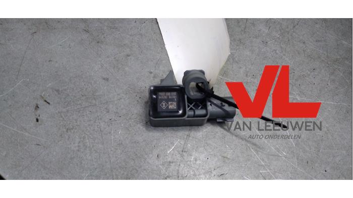 Gebruikte Airbag Sensor Renault Megane III Berline (BZ) 1.4 16V TCe 130 Prijs € 8,00 Margeregeling aangeboden door Van Leeuwen Auto Onderdelen
