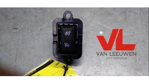 Gebruikte Cruise Control Renault Megane III Berline (BZ) 1.4 16V TCe 130 Prijs € 15,00 Margeregeling aangeboden door Van Leeuwen Auto Onderdelen