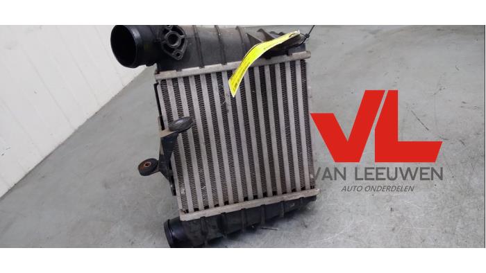 Gebruikte Intercooler Volkswagen Polo IV (9N1/2/3) 1.4 TDI 70 Prijs € 20,00 Margeregeling aangeboden door Van Leeuwen Auto Onderdelen